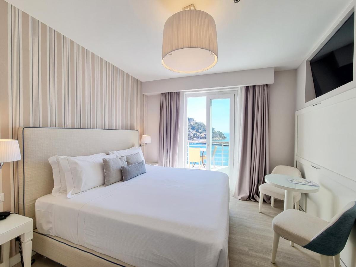 Hotel Plaza Porto Azzurro Esterno foto