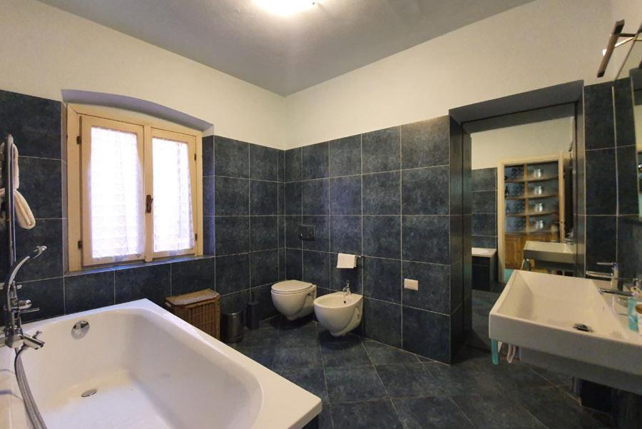 Hotel Plaza Porto Azzurro Esterno foto